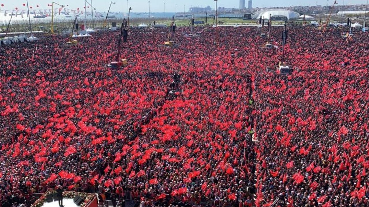 Erdoğan ve Kılıçdaroğlu aynı gün aynı şehirde
