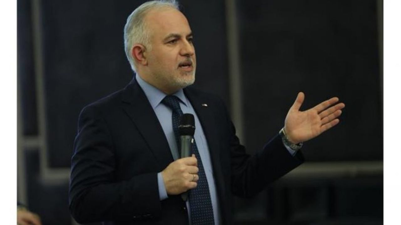 Kızılay Başkanı Kınık: 'Kadın insani yardım uzmanlarımız anne şefkati ile el uzatıyor'