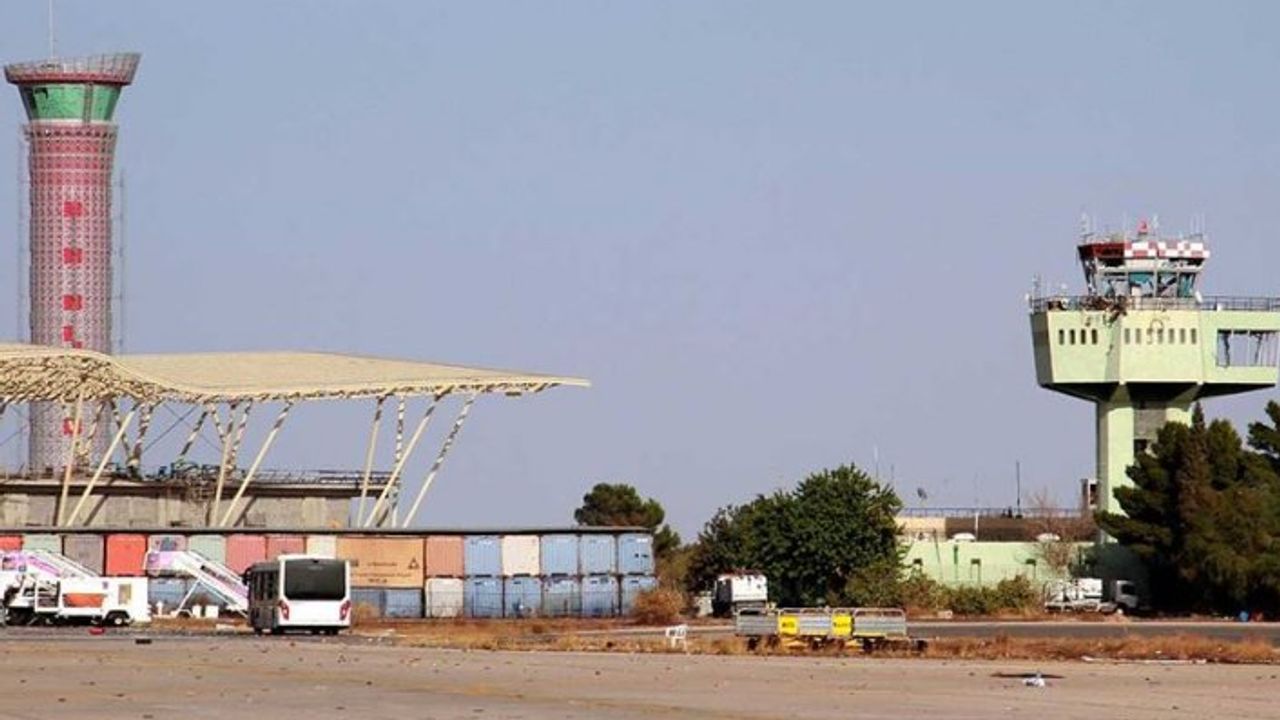 Libya'da havaalanı savaşları yaşanıyor!