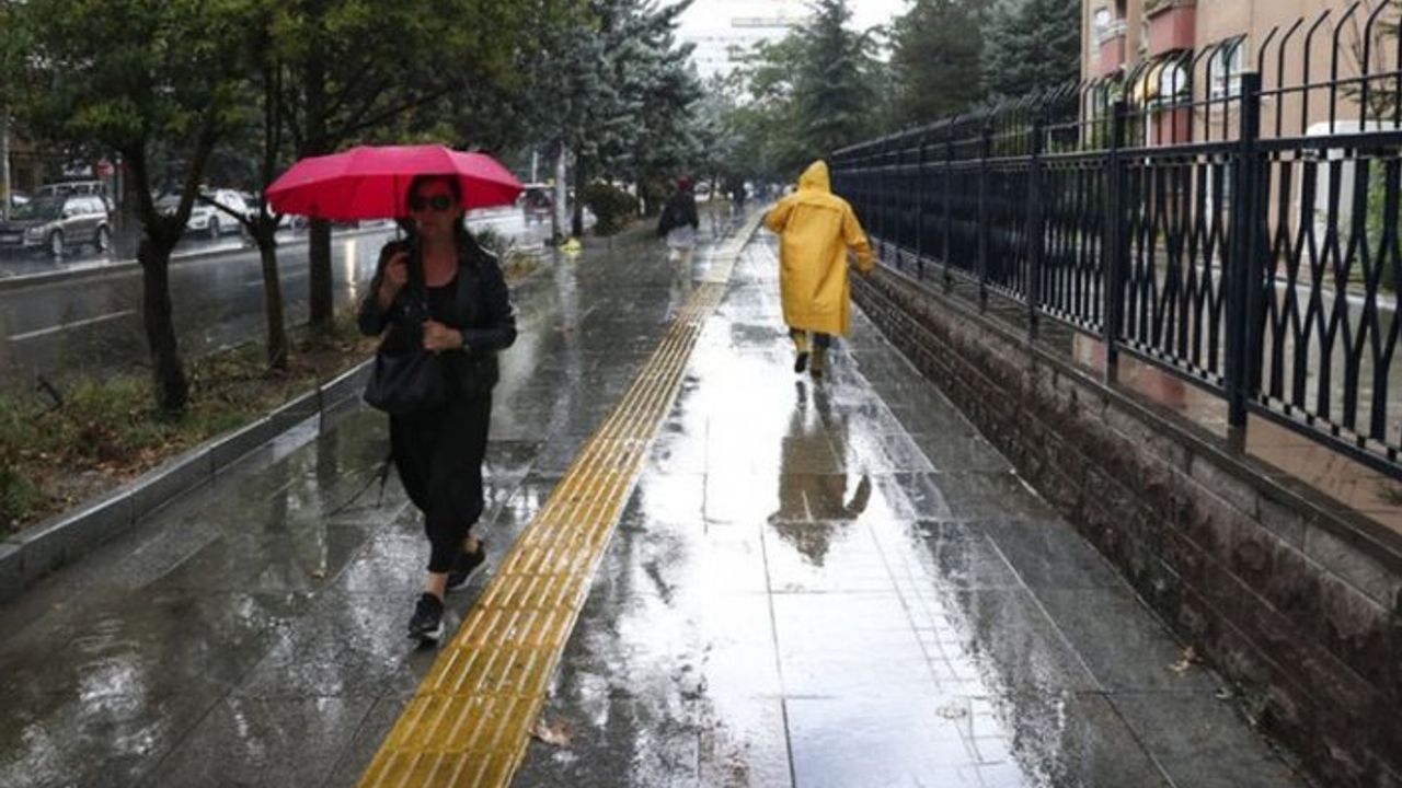 Meteoroloji'den kuvvetli sağanak yağış uyarısı!