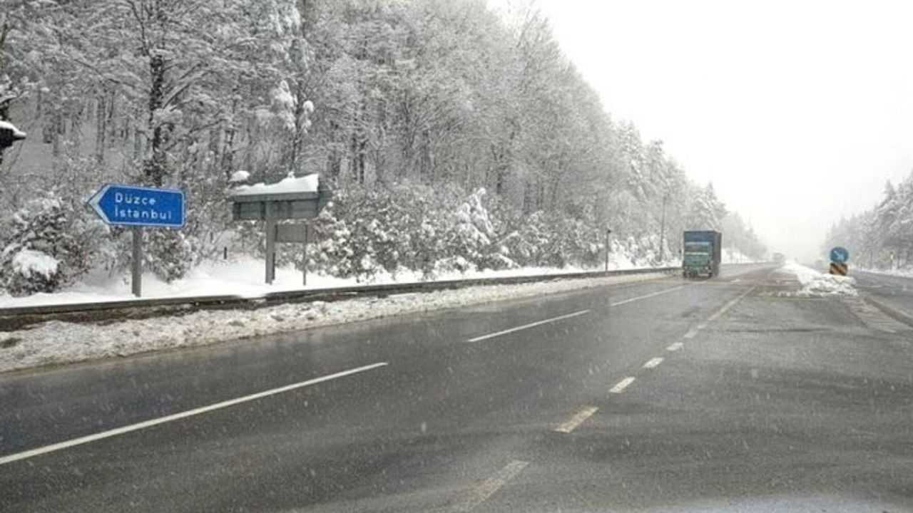 Bolu Dağı'nda görüş mesafesi iyice düştü