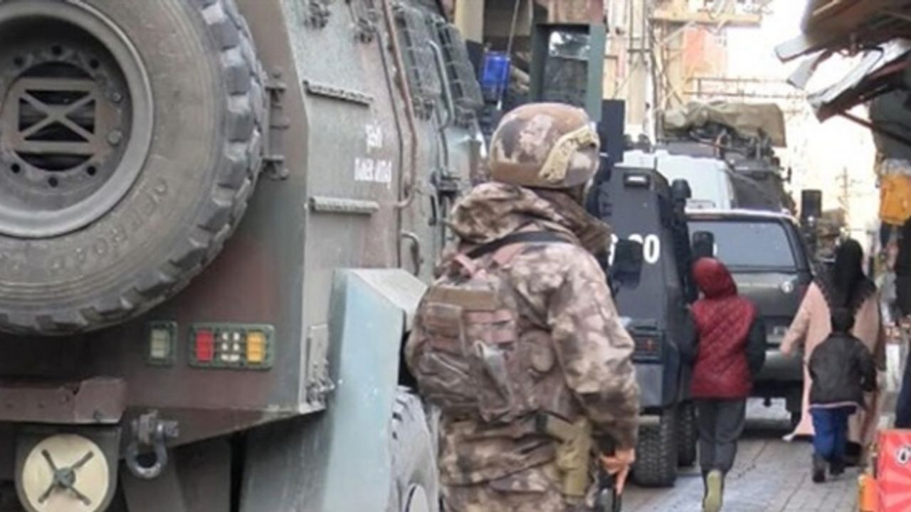 'Alacak verecek' kavgası: Çok sayıda gözaltı