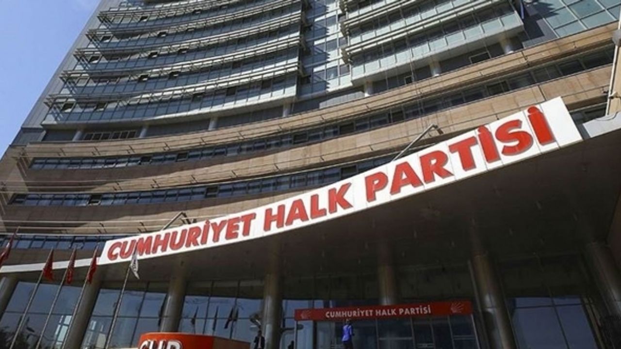 Artı1 TV tartışmasında yeni perde: Eski başkan onları suçladı