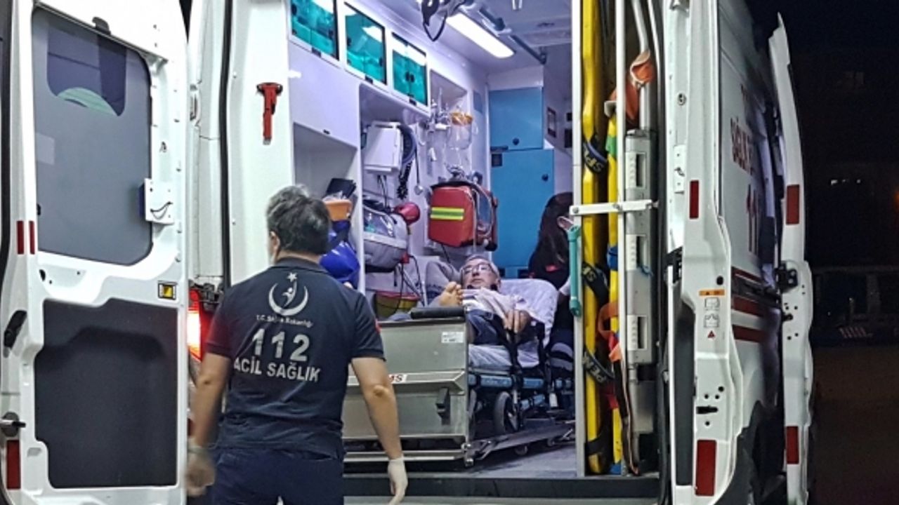 Bahçede otururken 'yorgun mermi'nin  kurbanı oldu