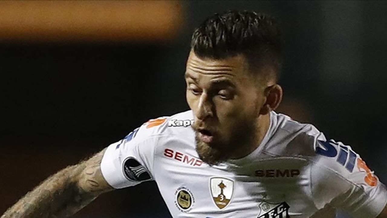 Başakşehir'e Suudi Arabistan'dan sol bek