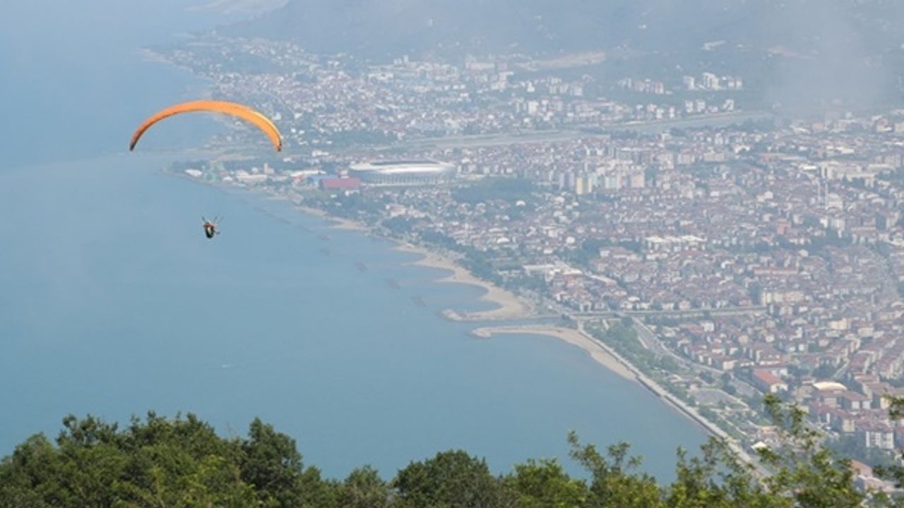 Boztepe'den Karadeniz'e doğru uçma keyfi