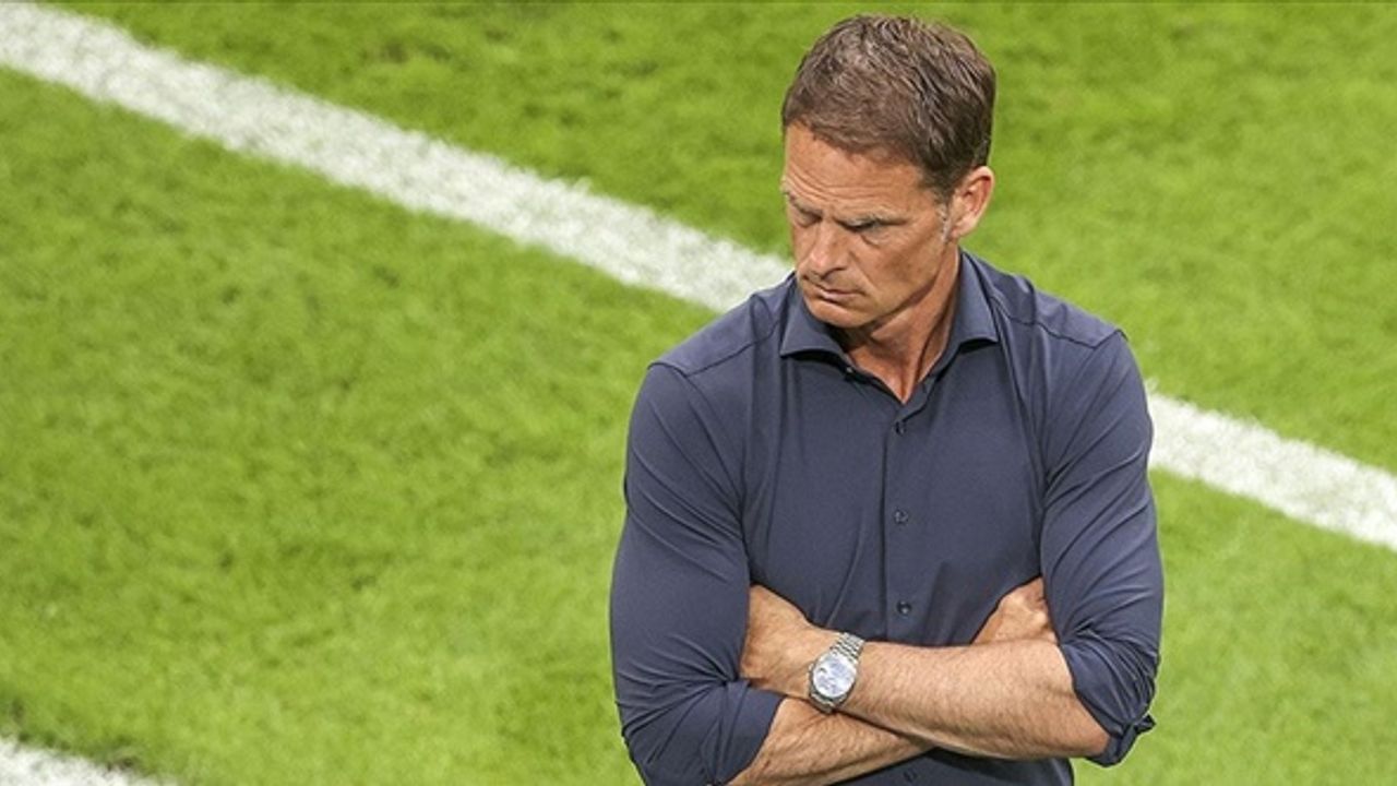 EURO 2020 bir teknik direktörü yedi