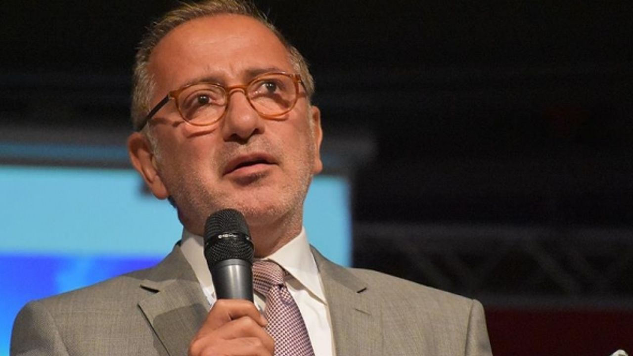 Fatih Altaylı başörtülü kadına hakaret yağdırdı: 'Yaratık, şerefsiz, utanmaz'