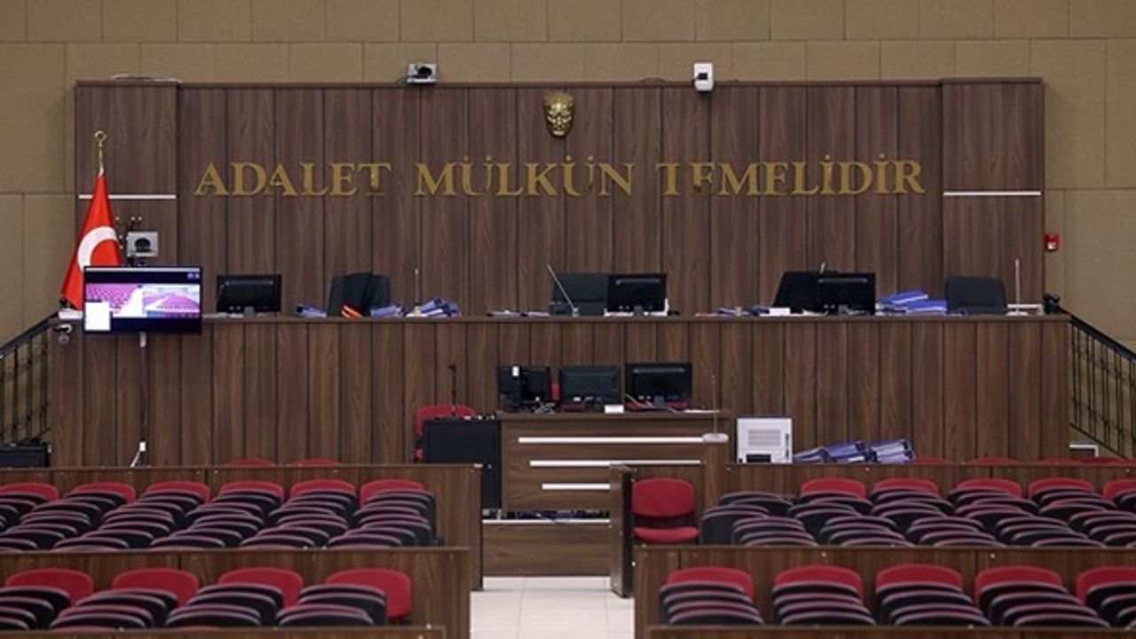 FETÖ'nün 'sivil imamı'nın eşine örgüt üyeliğinden hapis
