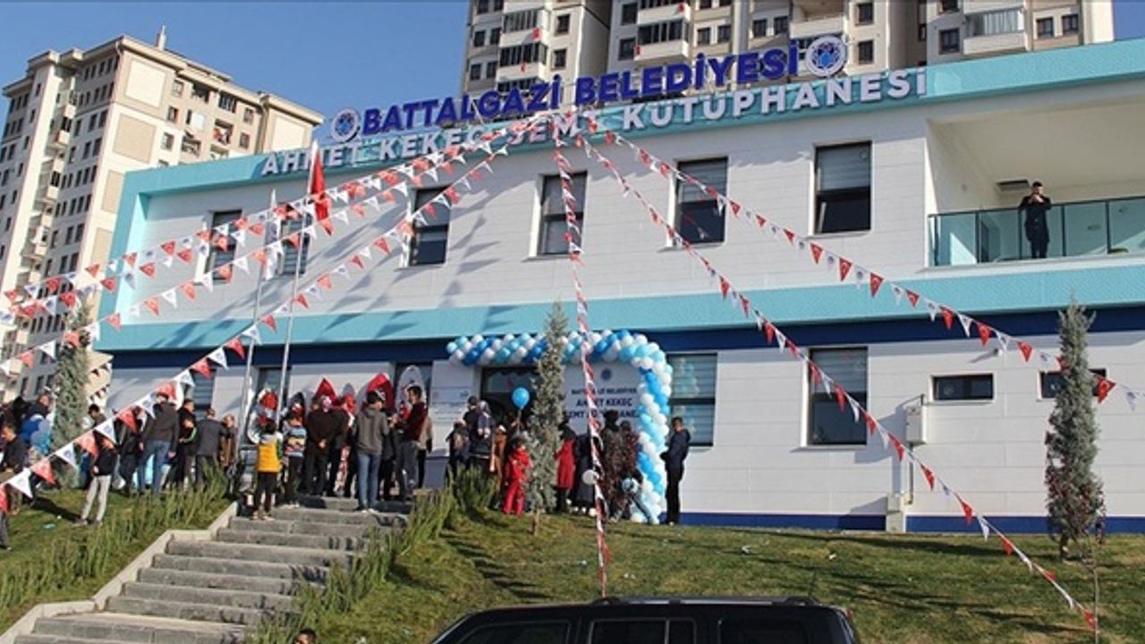 Ahmet Kekeç Kütüphanesi Malatya'da açıldı