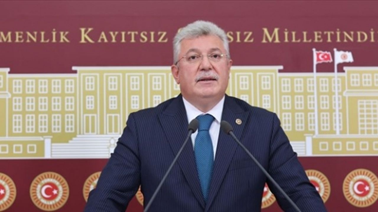 AK Parti'li Akbaşoğlu'ndan 'EYT' açıklaması