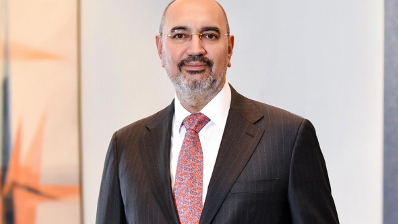 Ali Ülker: 'Mutluluk çok ciddiye alınması gereken bir eylemdir'