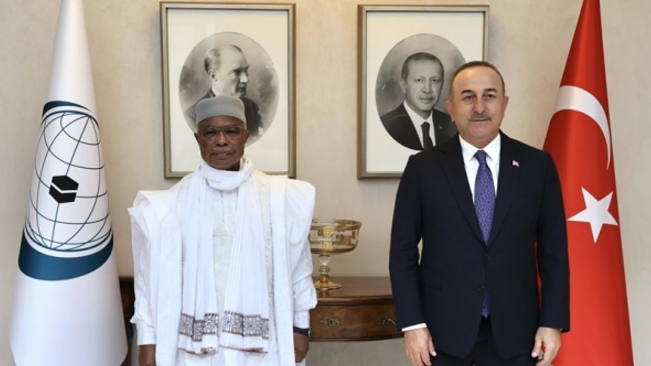 Bakan Çavuşoğlu, İİT Genel Sekreteri Taha ile görüştü