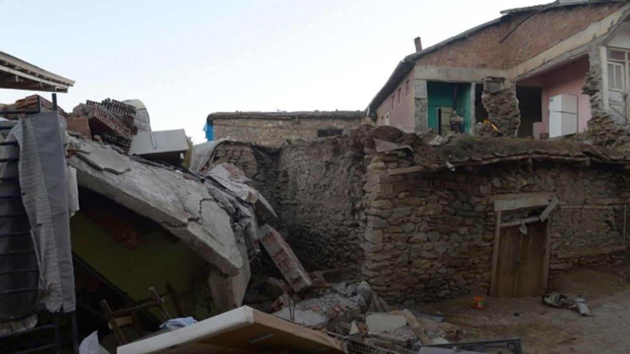 Erzurum Valisi Memiş: Birkaç köyde yıkım ihbarı aldık