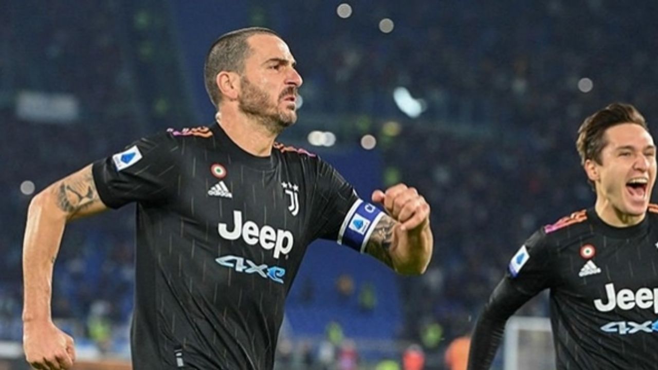 Juventus Lazio'yu Bonucci'nin penaltılarıyla devirdi: 0-2