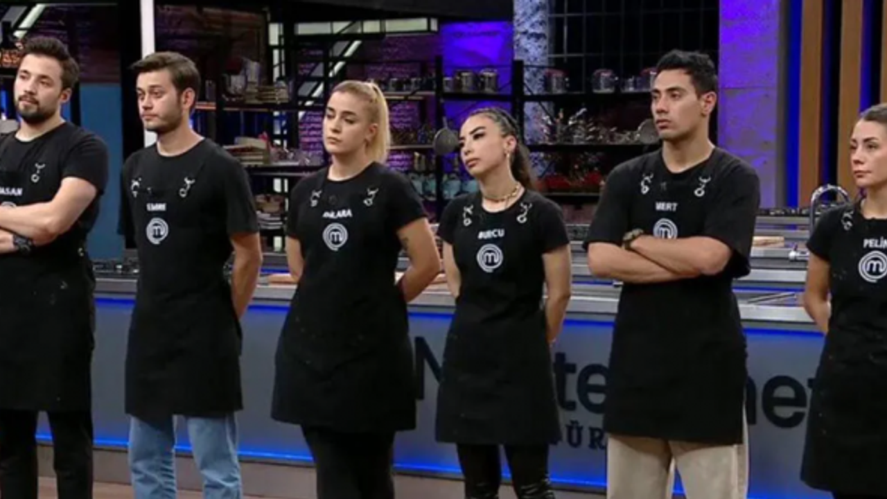 MasterChef'te şaşırtan eleme! Resmen veda etti