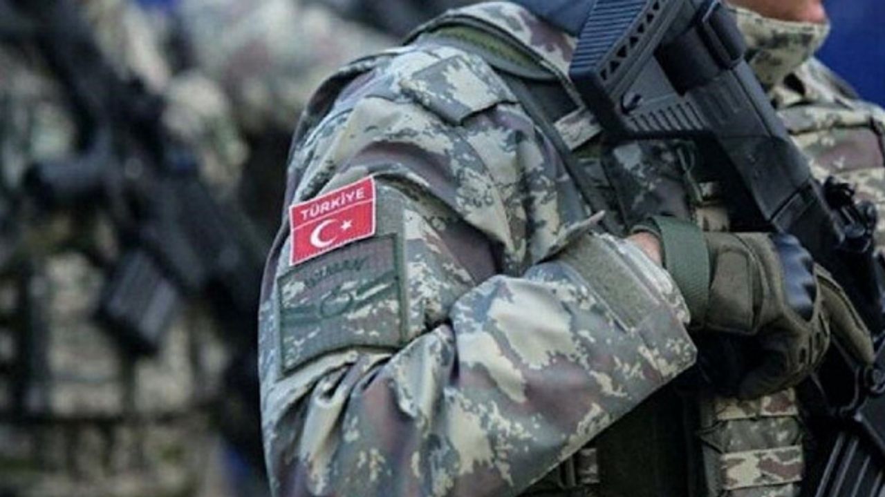 MSB harekete geçti! Sosyal medyada başlatılan "üniformalı fotoğraf" akımına soruşturma