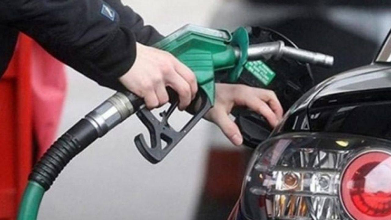 Bu gece başlıyor! Benzine indirim