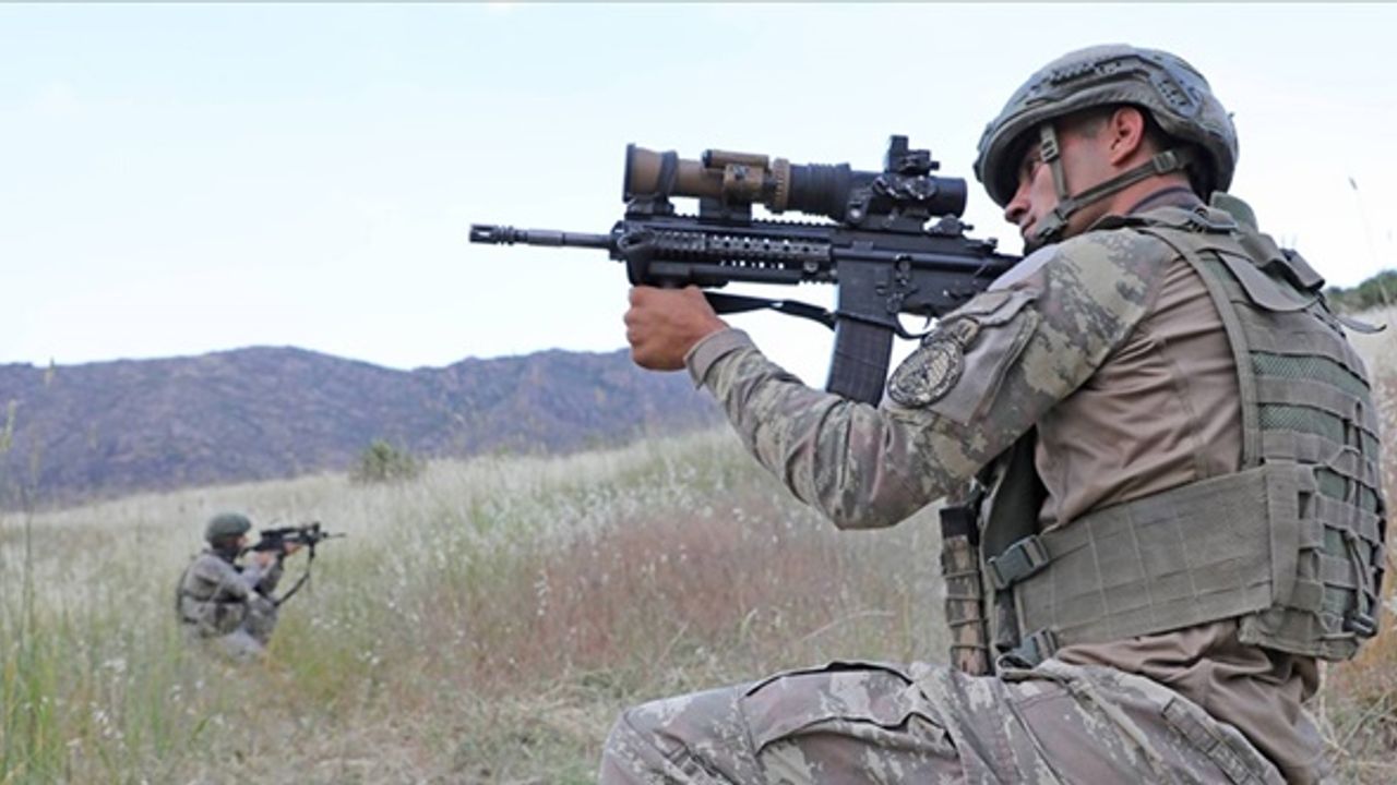 Operasyon bölgesinde bir asker şehit oldu