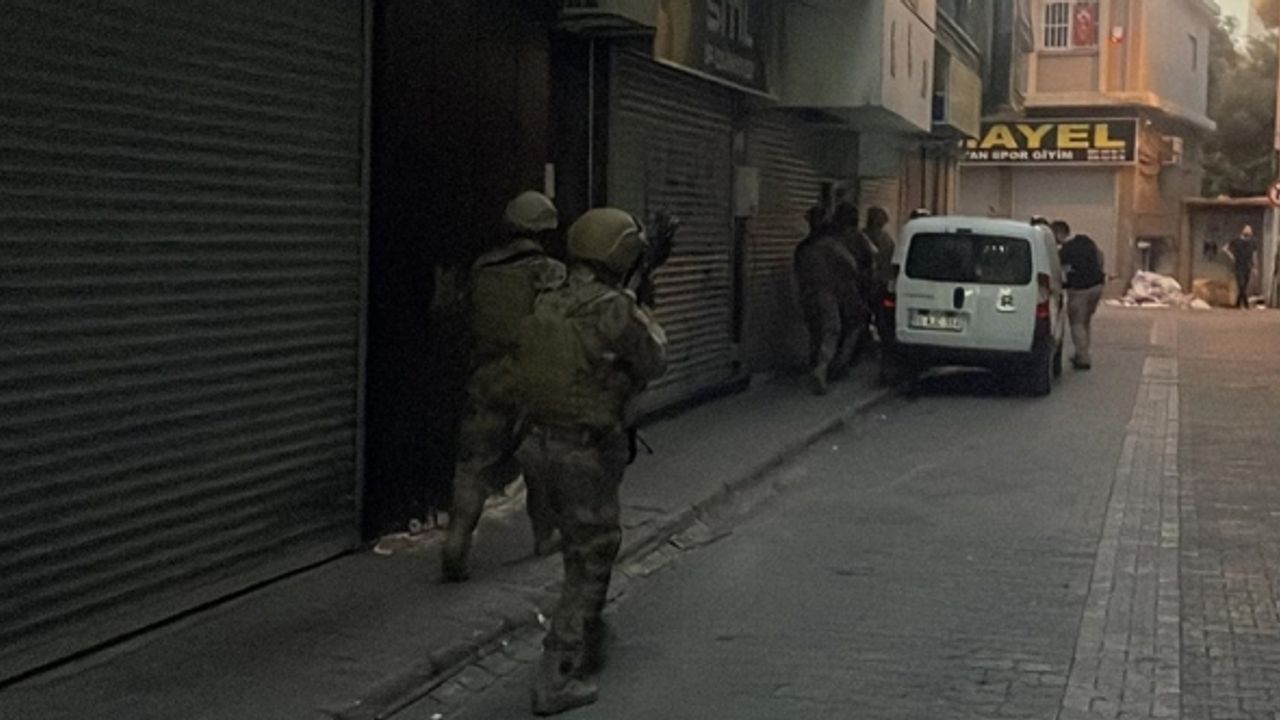 Organize suç örgütüne operasyon: 30 gözaltı