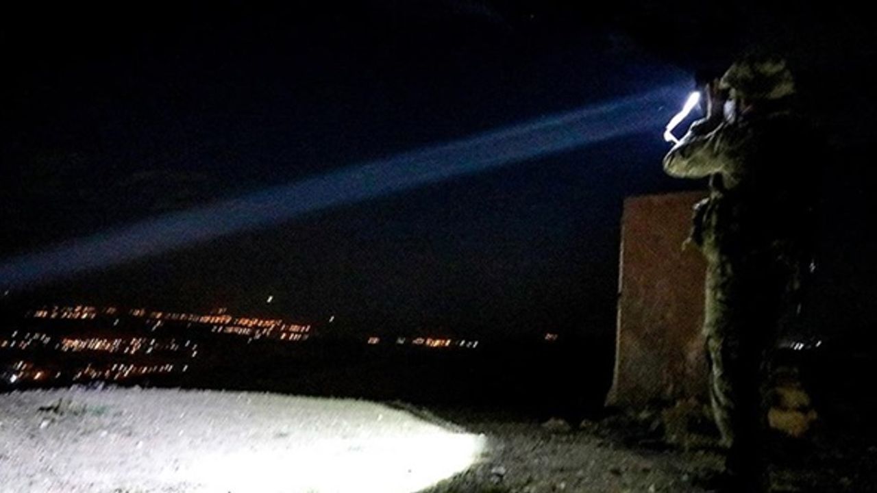 1 terörist daha PKK'dan kaçarak teslim oldu