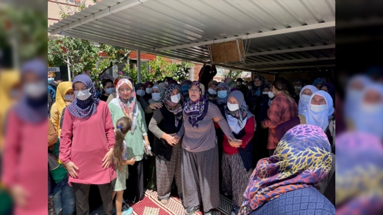 Çamur altında kalan işçinin cenazesi toprağa verildi