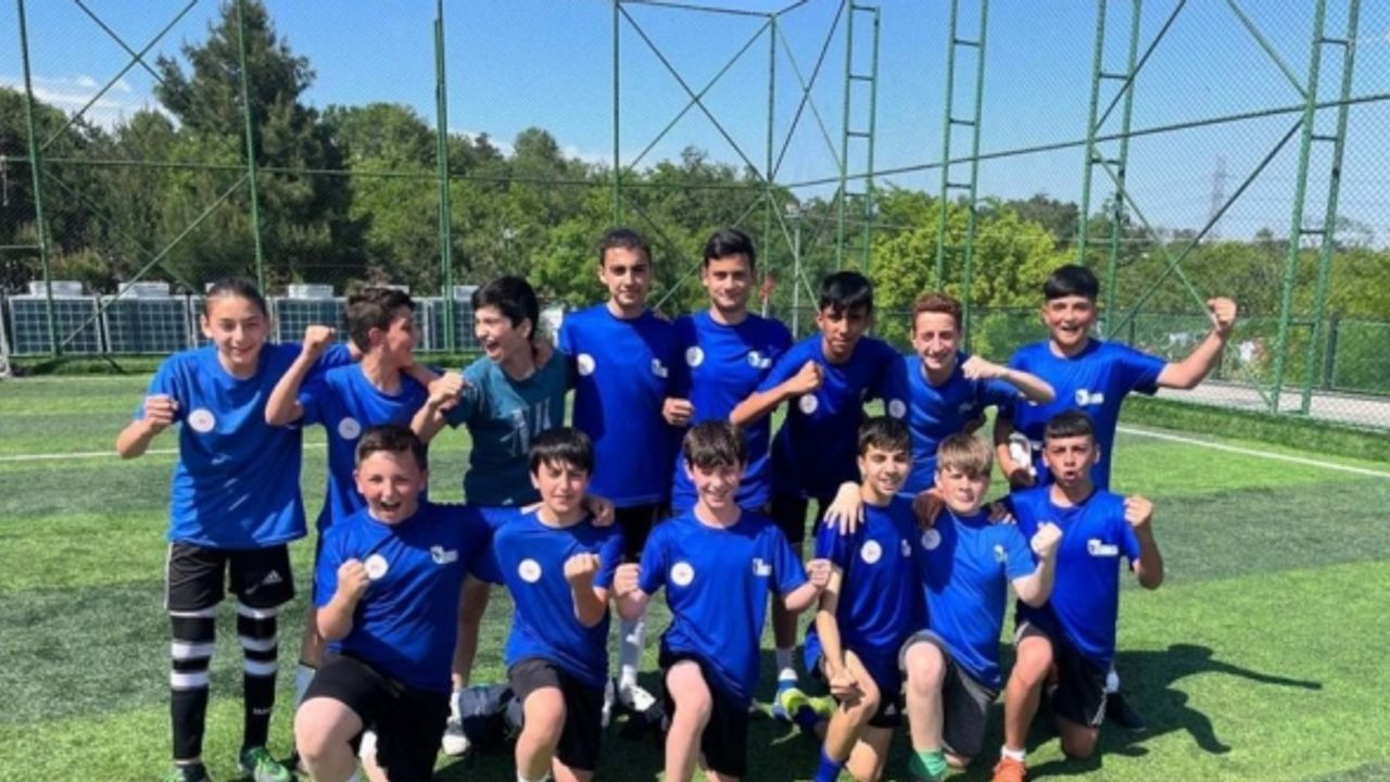Esenler'de 3 bin genç Yaz Spor Okulları’nda
