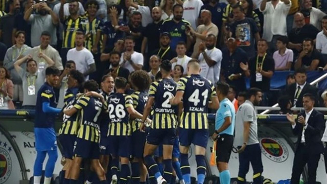 Fenerbahçe tur peşinde: 11'ler belli oldu