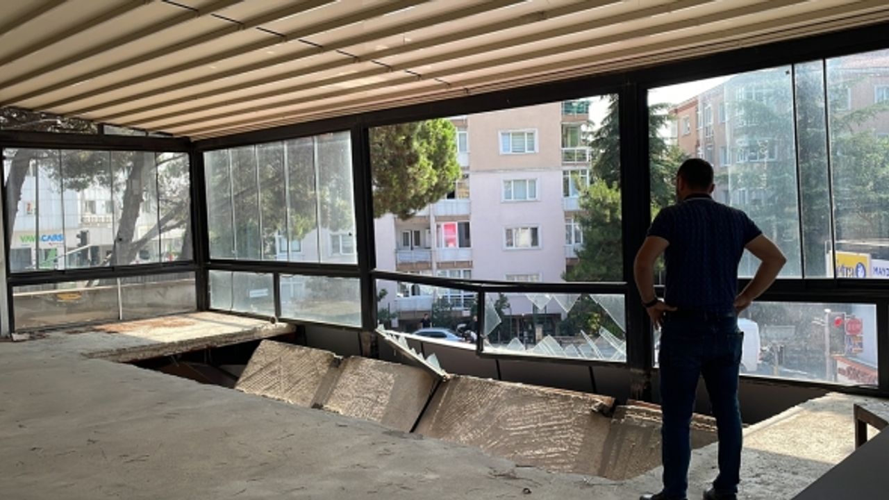 İş yerinin zemini çöktü: 1 yaralı