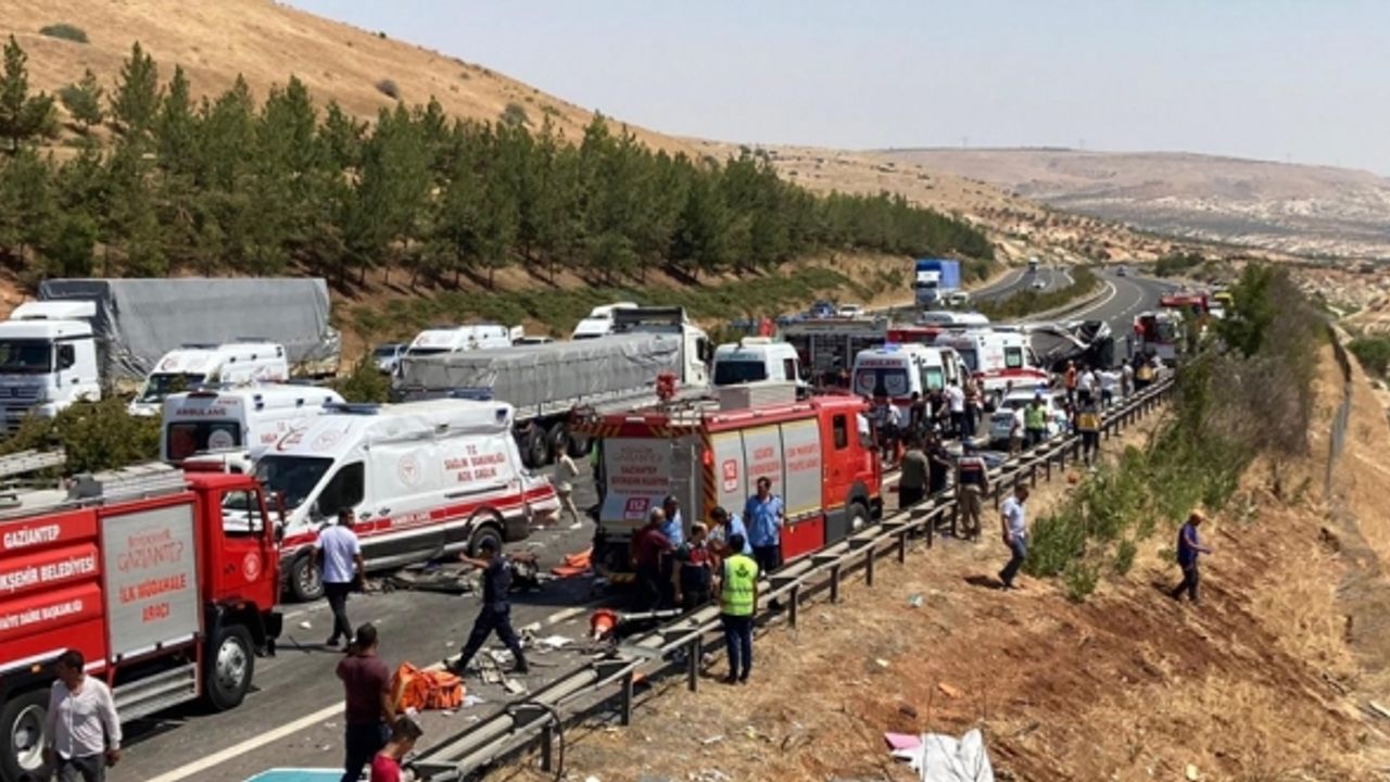 Soylu, Gaziantep'teki trafik kazasında hayatını kaybedenlere rahmet diledi