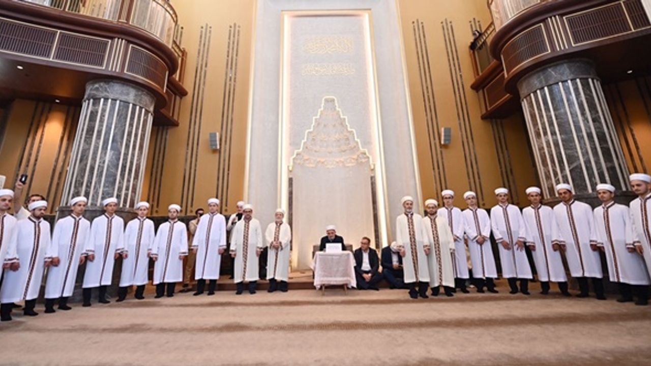 Taksim Camii'nde ilk: 31 hafız için icazet merasimi yapıldı