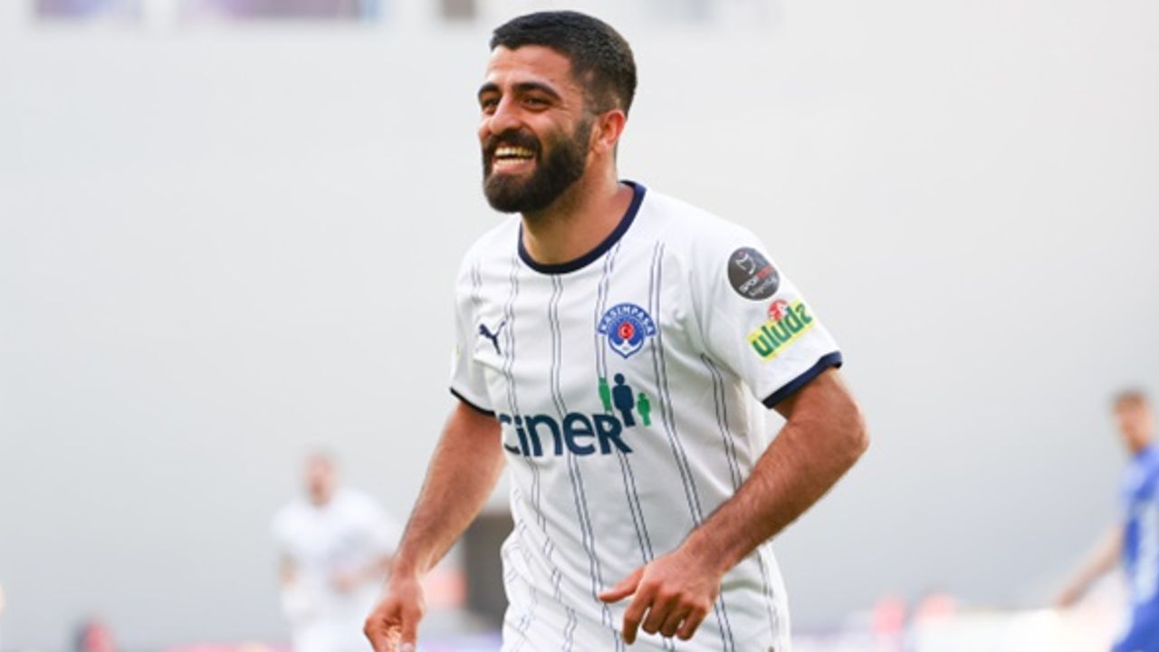 Umut Bozok yeniden Süper Lig'de