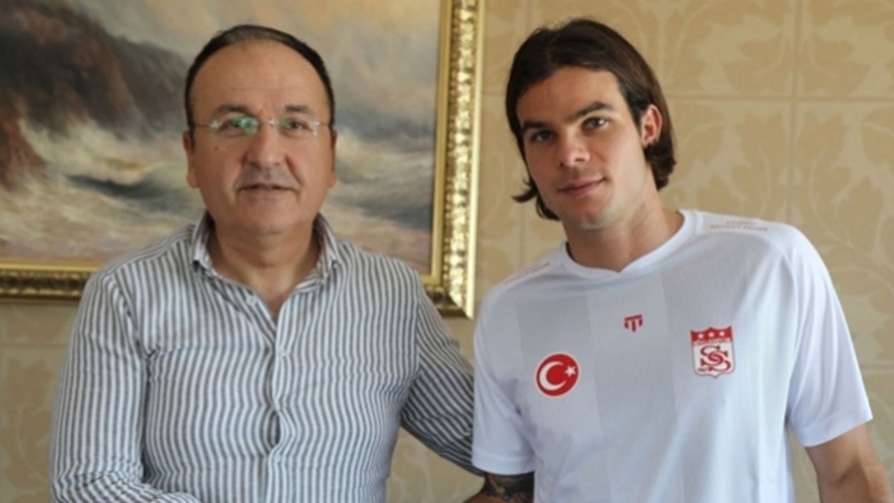 Yunan orta saha Sivasspor'da