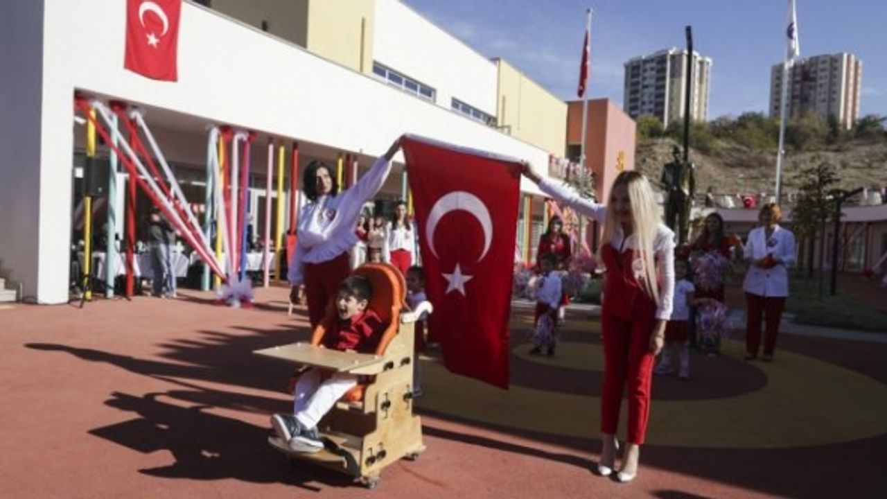 Ankara'da 'Engelsiz Çocuk Gündüz Bakımevi' hizmete açıldı