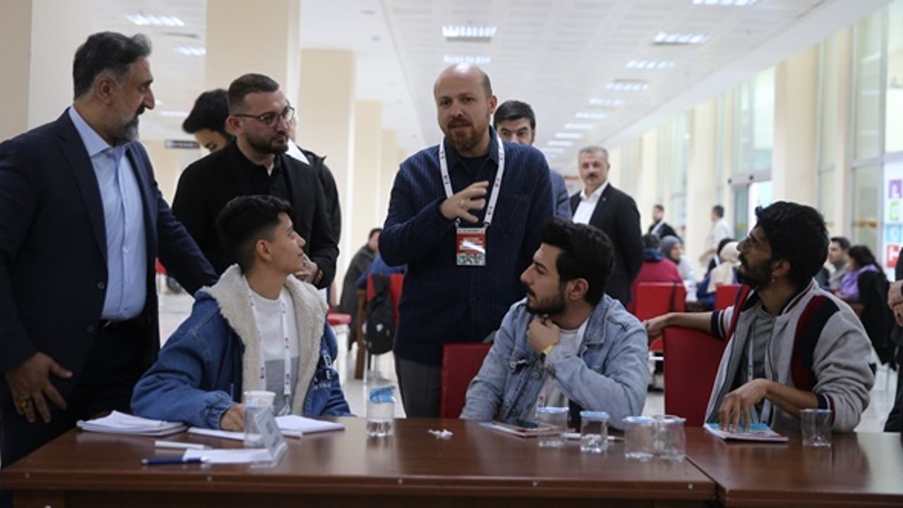 Bilal Erdoğan, Mardin'de gençlerle buluştu