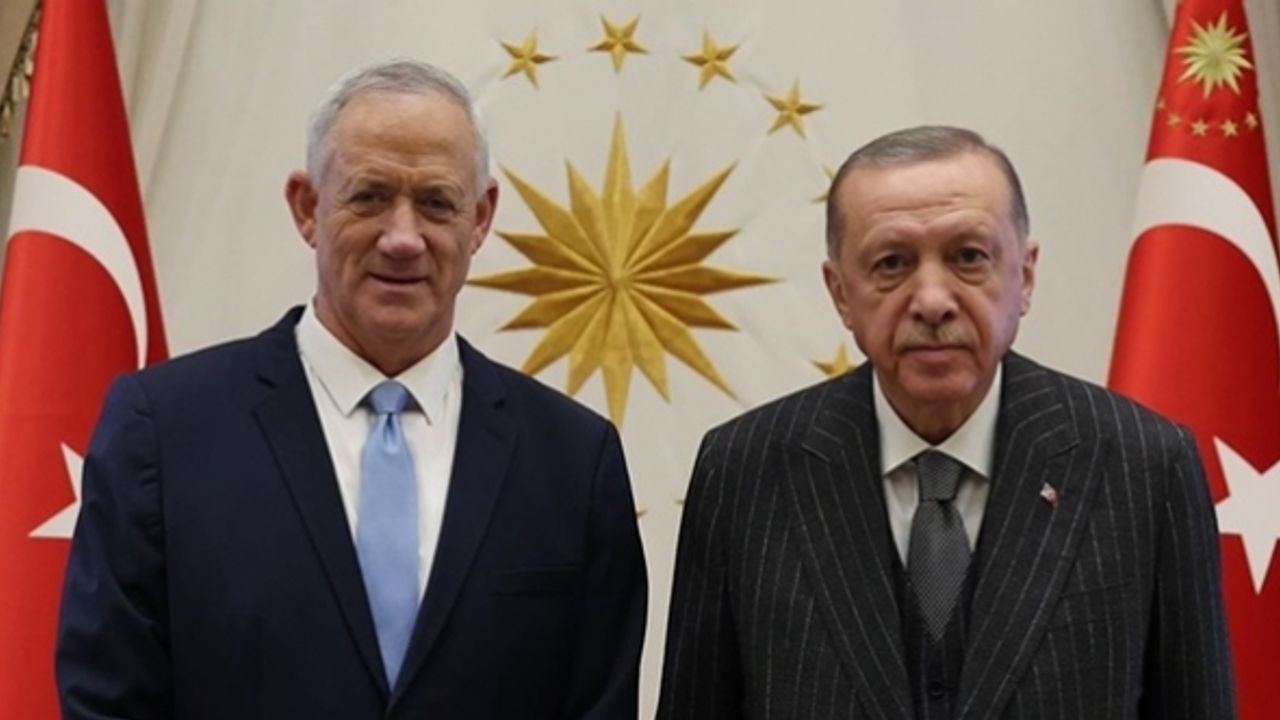 Cumhurbaşkanı Erdoğan, Külliye'de İsrail Savunma Bakanı Gantz'ı kabul etti