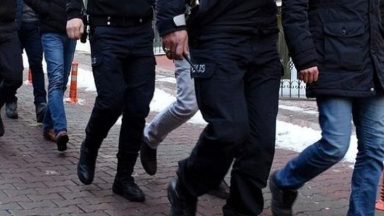 Eskişehir'de FETÖ'nün askeri mahrem yapılanmasına operasyon
