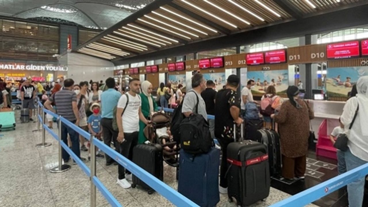 İstanbul'daki havalimanları yolcu sayısını yüzde 65 artırdı