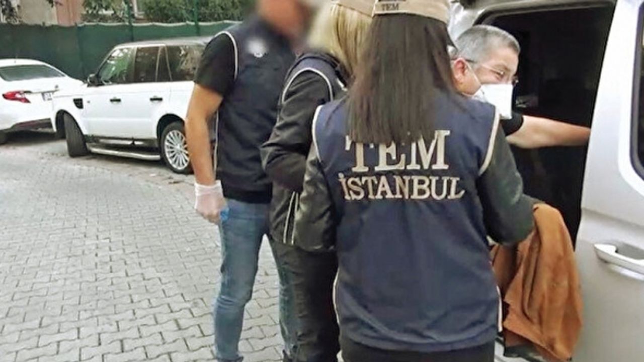 TTB’nin ikinci Başkan Ökten PKK'ya destek gösterilerine katılmış