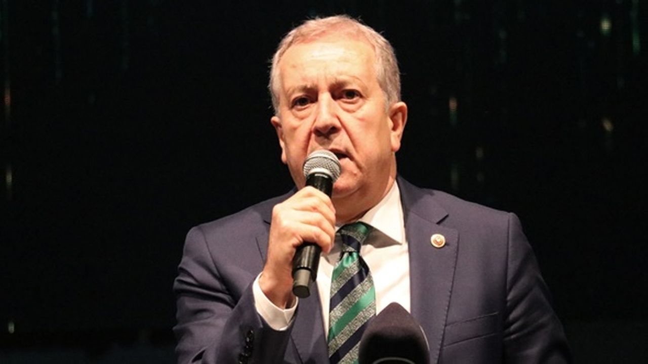 "Ülkemizde artık başörtüsü sorunu yoktur fakat CHP'nin ikiyüzlü siyaseti vardır"