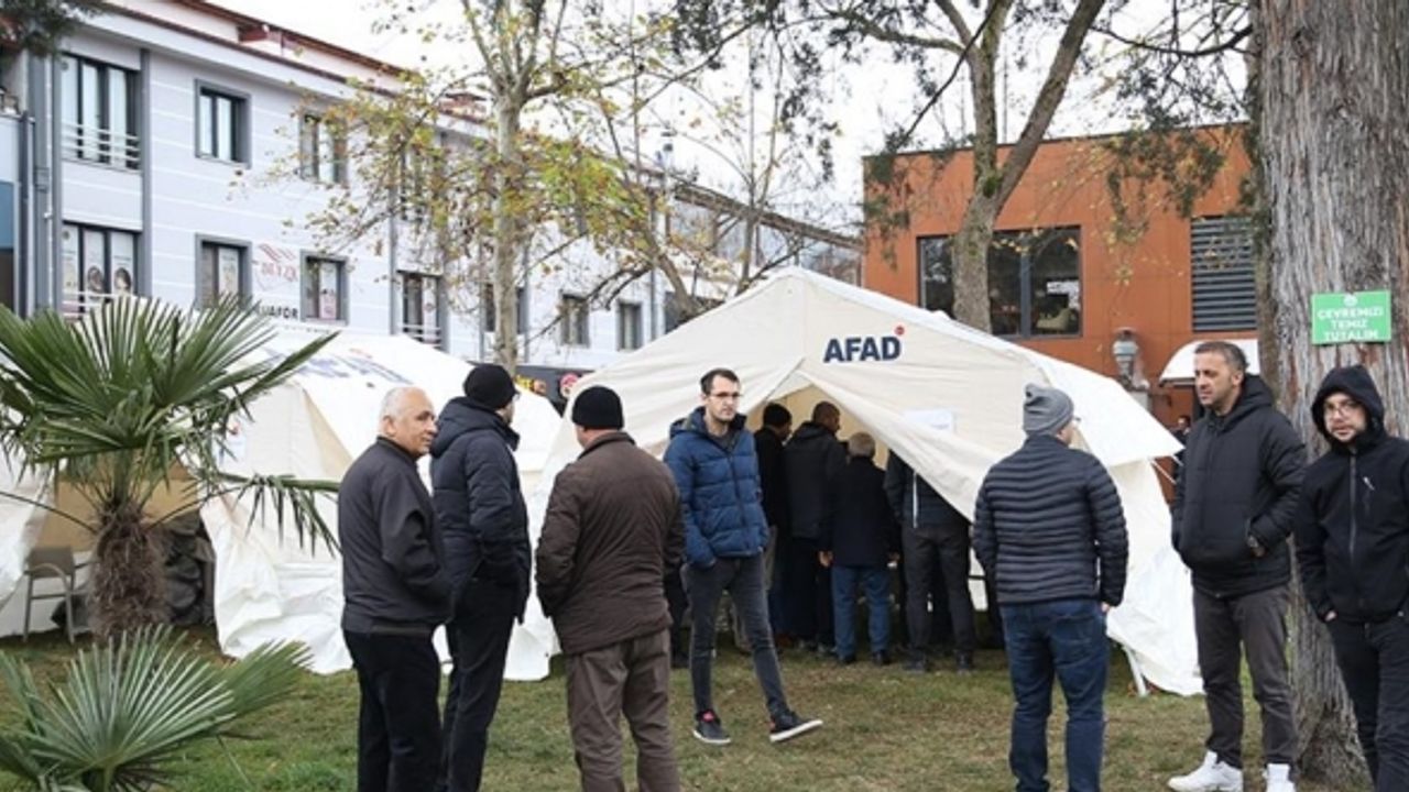 800'ün üzerinde depremzede çadırda kalmaya devam ediyor