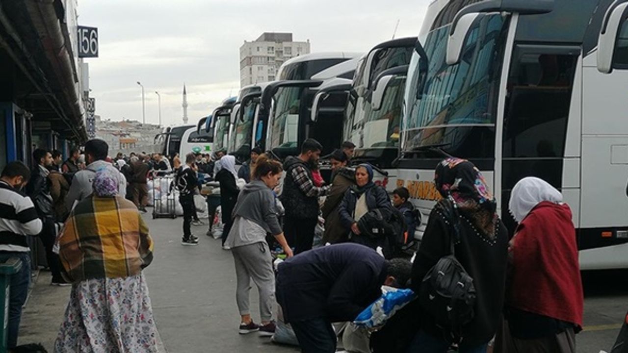 Ara tatil bitti: İstanbul otogarlarında dönüş yoğunluğu