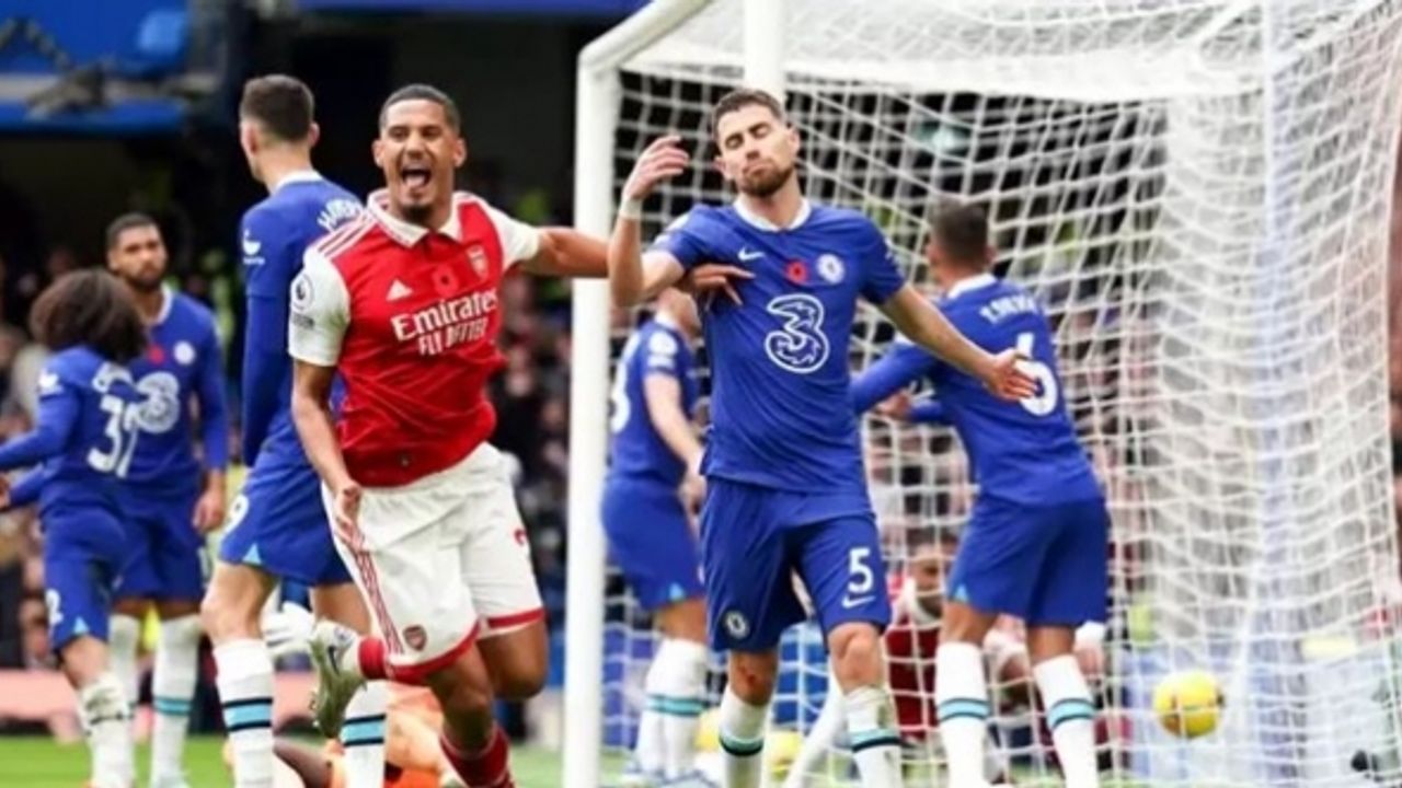 Arsenal, Chelsea'yi yenip liderliği geri aldı: 0-1