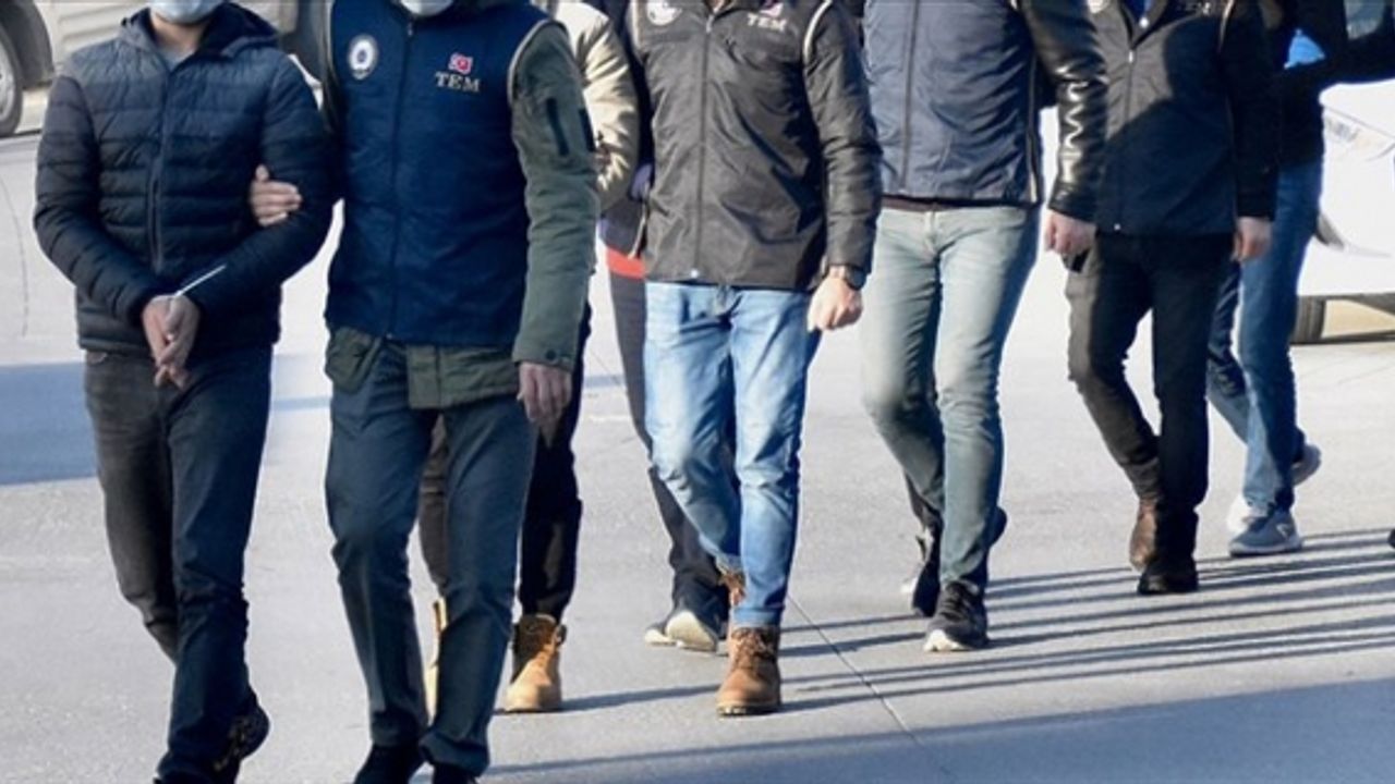 Askeri ve polis okullarına öğrenci hazırlayan FETÖ üyelerine operasyon