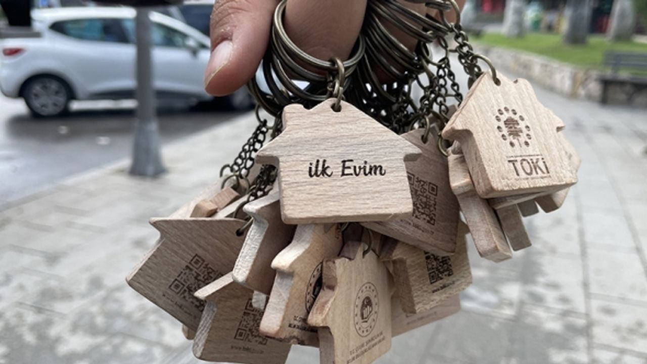 Bakan Kurum'dan "İlk Evim İlk İş Yerim" projesiyle ilgili paylaşım