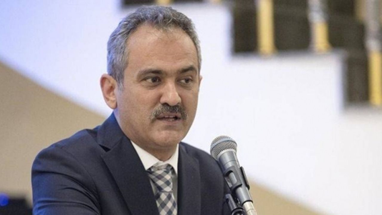 Bakan Özer: 'Kız çocuklarının eğitim sorunları son 20 yılda kökten çözüldü'