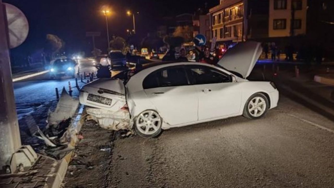 Balıkesir'de trafik kazası: 4 yaralı