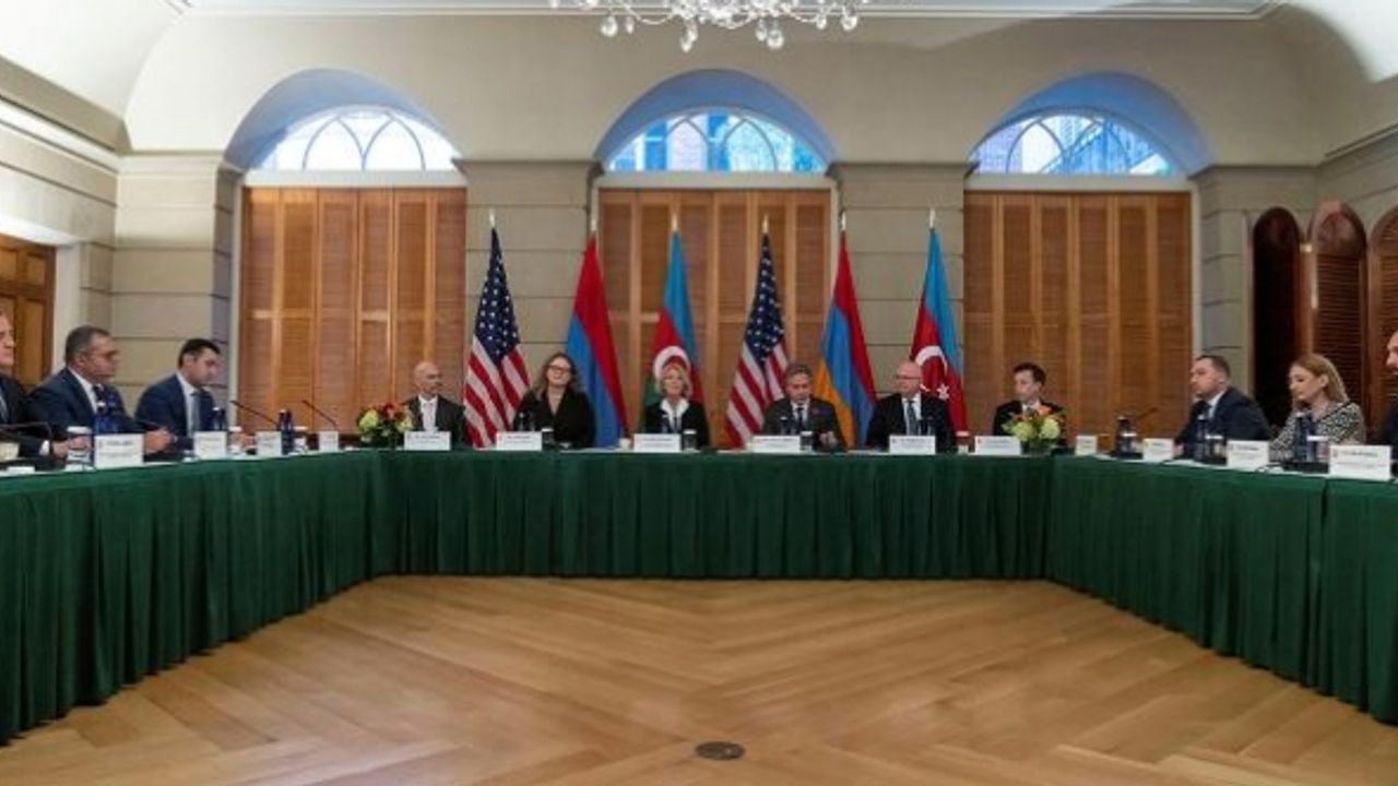 Bayramov ve Mirzoyan Washington’da bir araya geldi