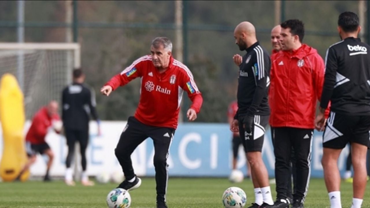 Beşiktaş'ın Galatasaray maçı kamp kadrosu açıklandı