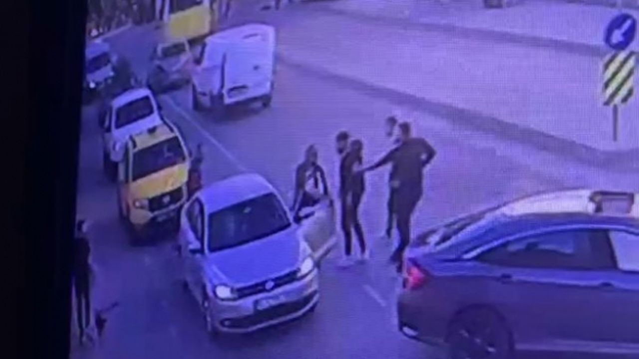 Beyoğlu'nda silahlı kavga: 1 ölü, 1 yaralı